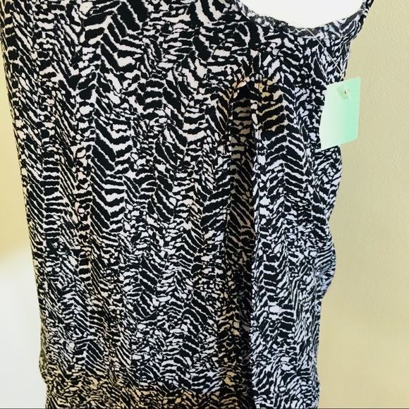 Unique Patterned Decree Tank with Flowy Layers - Picture 3 of 6